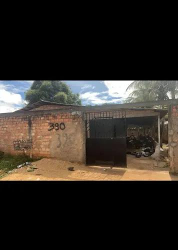 Vendo Esta Casa Localizada No Bairro Bela Vista
