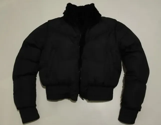 Puffer preta (dupla face)