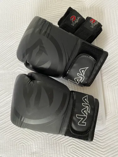 Luva Boxe Muay Thai Naja Black Bandagem Tamanho 14oz