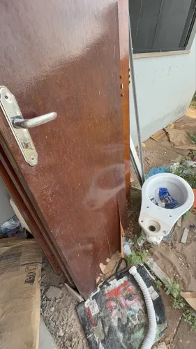 Vaso sanitário com caixa 