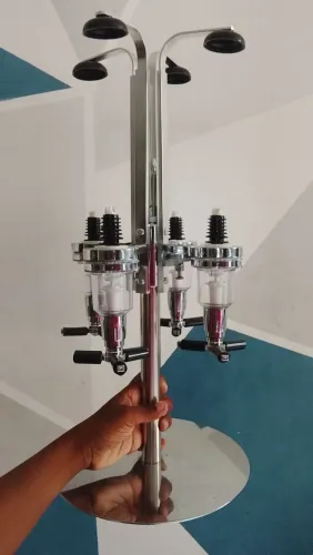 Dosador de bebidas giratório