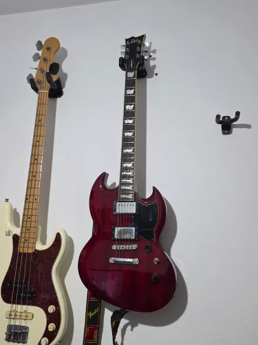Guitarra LTD Viper 256