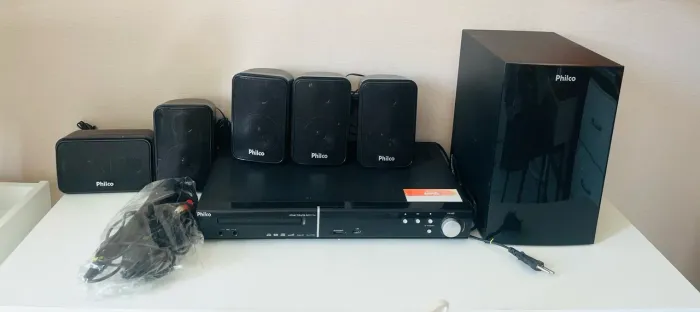 Vendo Home Theater Philco PHT777N