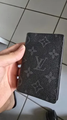 Carteira Louis Vuitton Preta/Cinza 