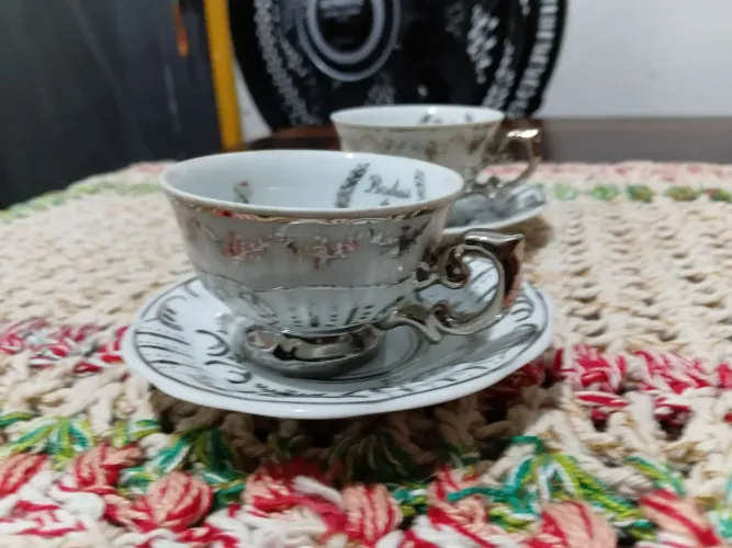 2 xícaras bronca de prata