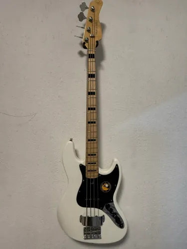 Baixo - Marcus Miller - Sire V7 - Vintage 2nd - Maple Americano