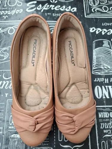 sapato bege picadilly, tamanho 35