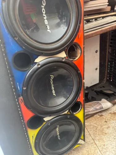 Vendo 3 auto falantes pionner semi usados 
