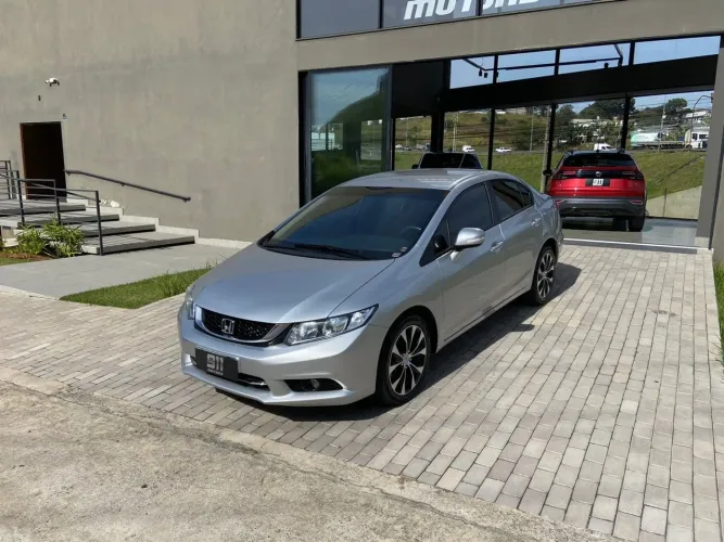 Honda Civic Sedan LXR 2.0 Flexone 16V Aut. 4P 2015
