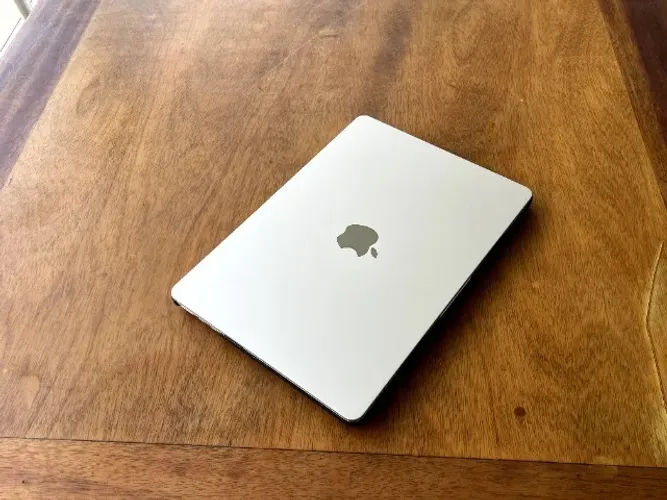 MacBook Air M3 13" 2024 - 512GB SSD - Prata