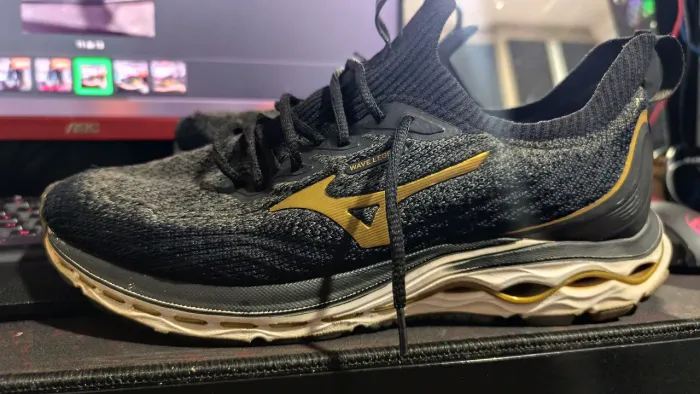 Tênis Mizuno Wave Legend