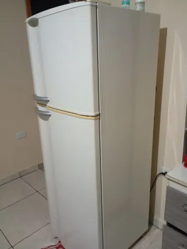Vende-se geladeira Frost Free 650,00