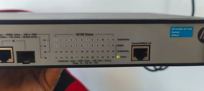 Switch HP v1905 24 portas