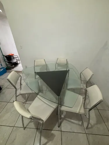 Mesa de vidro 6 lugares 