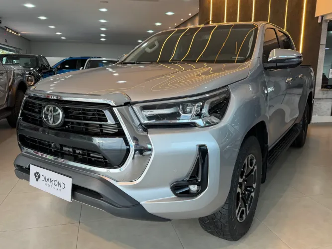 Toyota Hilux CD SRX 4X4 2.8 TDI 16V Diesel Aut. 2025