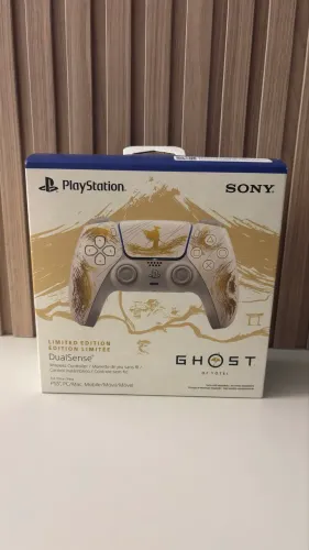 Controle DualSense Ghost of Yotei Gold (lacrado)