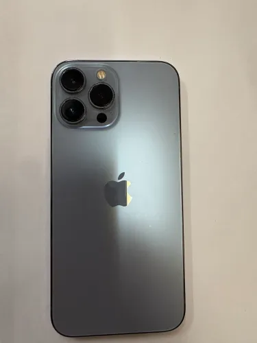 iPhone 13 Pro Max 256 gb saúde 75%