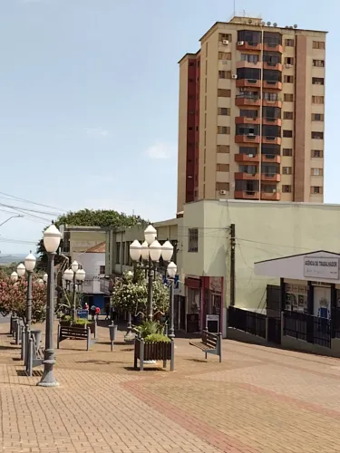 Apartamento em ótimas condições de moradia.