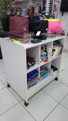 Nicho vazado loja demonstrador