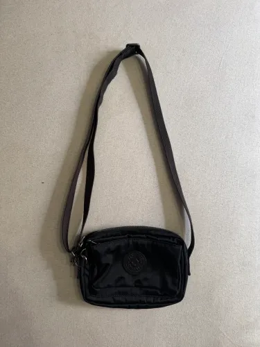 Bolsa Kipling Abanu preta P
