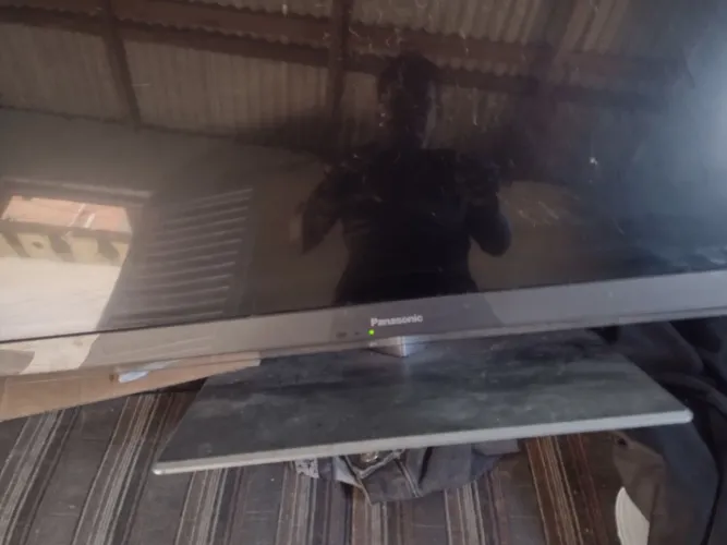 Vens e uma T.v