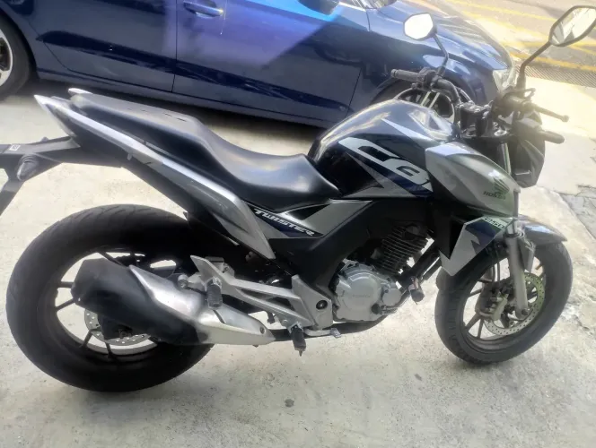 Moto para vender sem motivo, só vendar