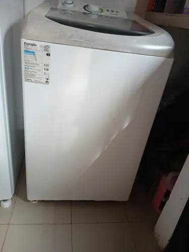 Máquina de lavar/ com defeito