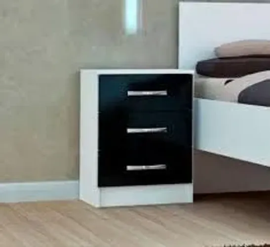 Mesa de Cabeceira Quissama 3 Gavetas Branco.Preto Frete Grátis - Até 12x S/ Juros