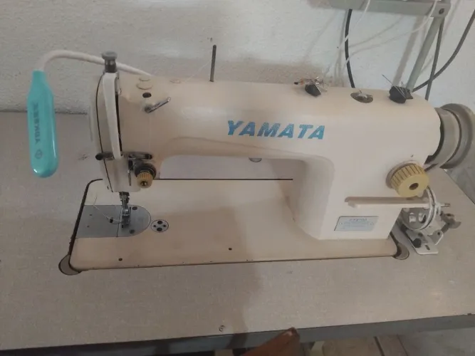 Vendo maquina reta industrial