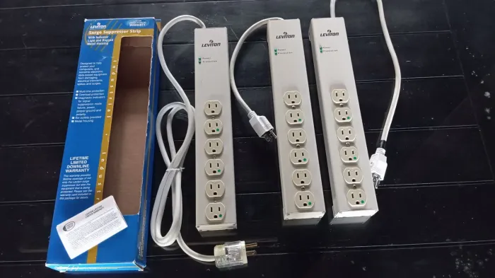 Réguas de Tomadas Leviton Americana