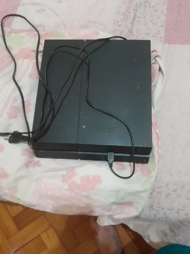ps4 com 2 controles