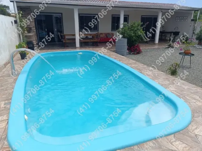Casa com Piscina em Guaratuba