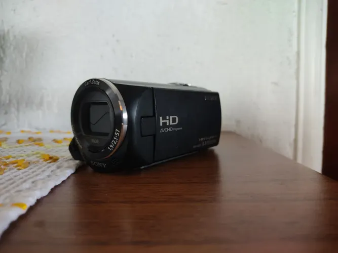 Filmadora sony HDR - CX220 + tripé