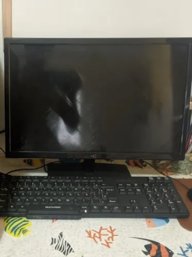 Vendo monitor+ Adaptador wifi + teclado e mouse por R$200 reais!