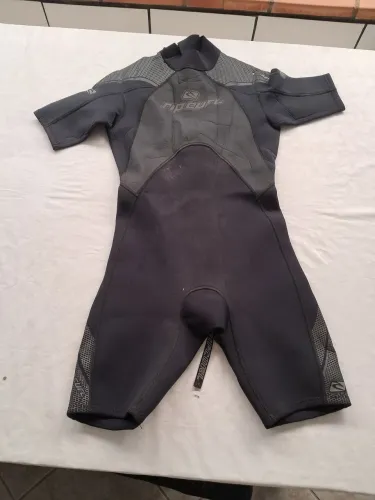 Roupa de borracha surf