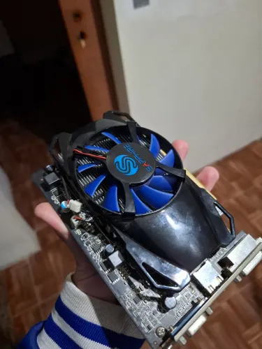Placa de vídeo R7 350 2GB GDDR5
