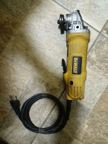 Esmerilhadeira Dewalt - Excelente