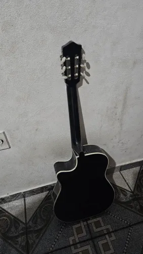 Violão Novo
