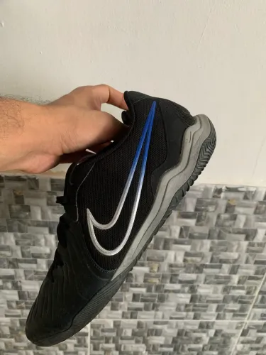 Futsal Nike 43