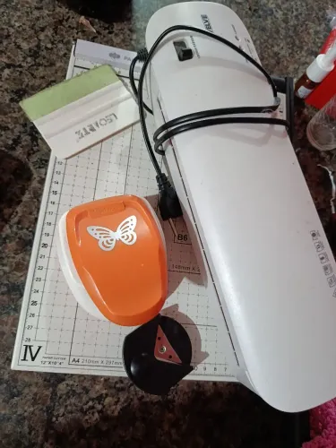 Kit para Papelaria e Personalizados - Guilhotina + Furador Toke e Crie + Plastificadora
