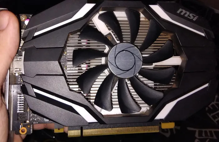 Placa de vídeo GTX 1050 2gb