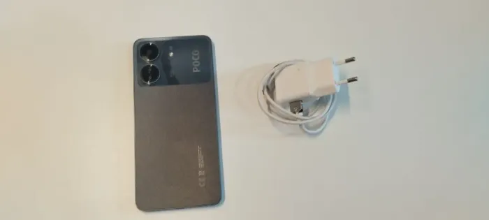 Smartphone poco c65 256gb 8gb de memória ram 90 hz. Celular bom para jogos