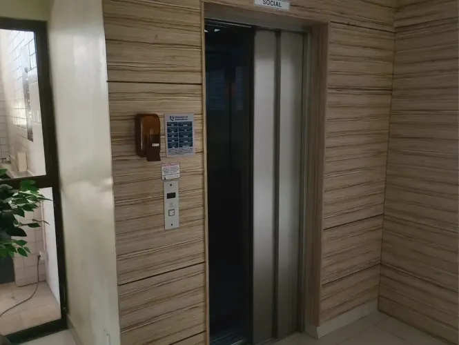 Imóvel para venda possui 74 metros quadrados com 3 quartos em Pina - Recife - PE