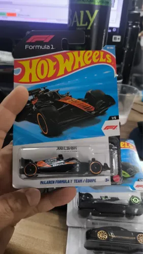 F1 MACLAREN HOT WHEELS