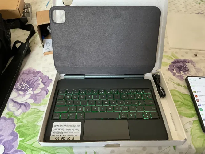 TECLADO CAPA IPAD 11