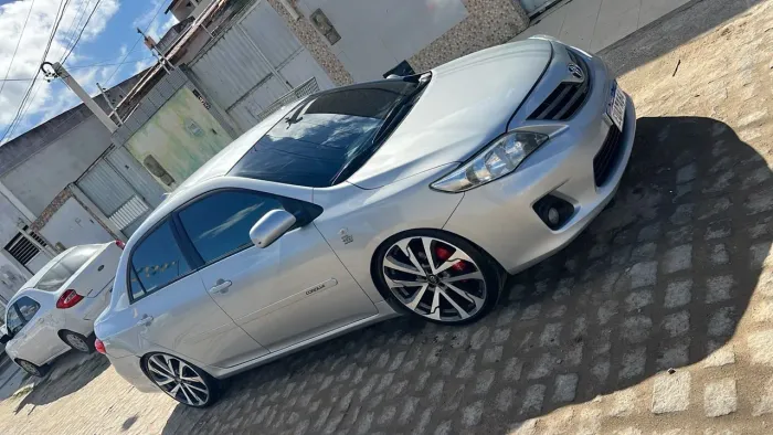 Toyota Corolla GLI 1.8 Flex 16V Mec. 2012