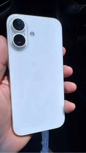iPhone 16