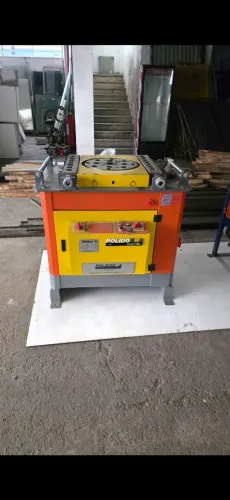 Maquina de dobrar vergalhões até 32mm 
