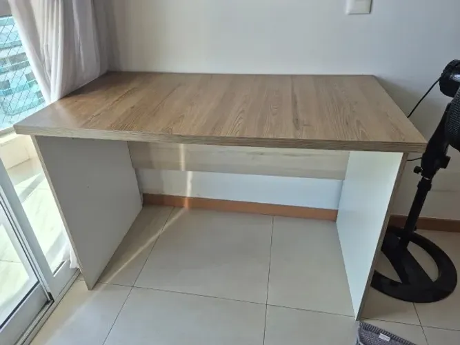 Mesa de Escritório/Estudos em MDF