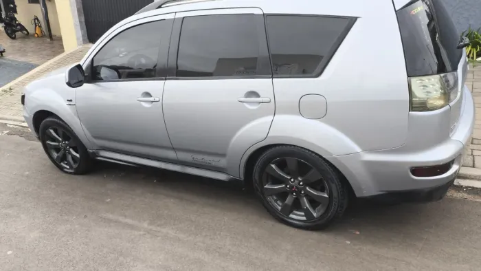 Mitsubishi Outlander 3.0/ GT 3.0 V6 Aut. 2011